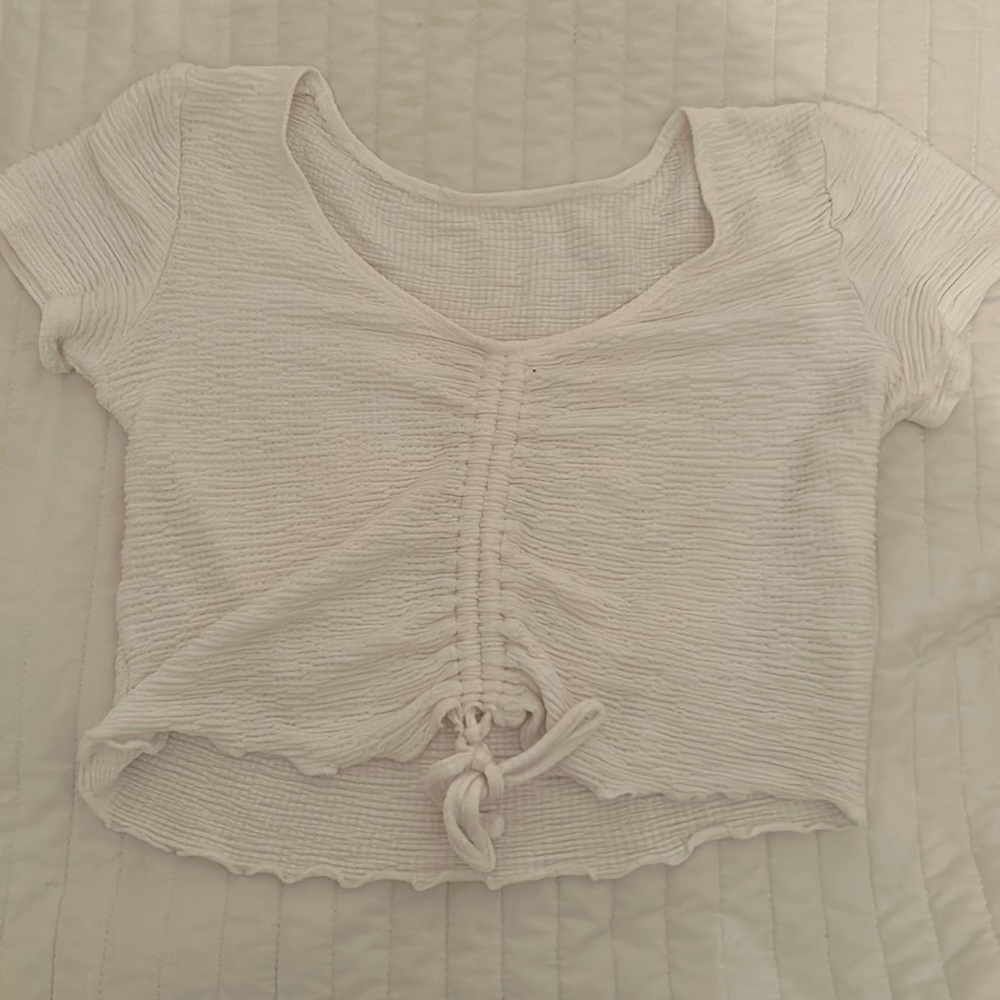 White cinched cropped shirt